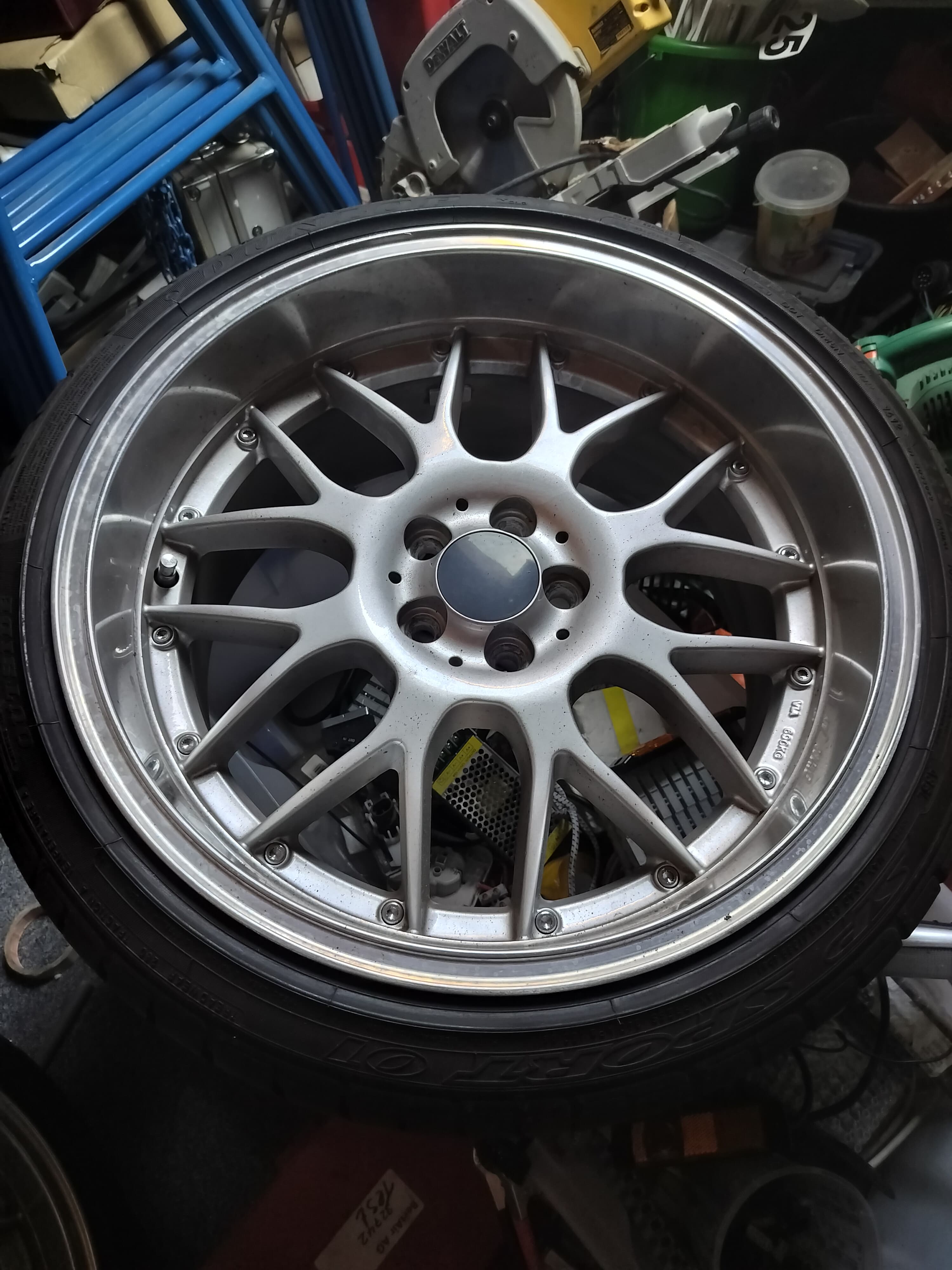 18 Inch Breedset 5x100 8j - 9j ET35